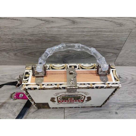 Cigar Box Purse Adorable Kitten's Design Silver Trim Sequins Checker Interior - Picture 6 of 16